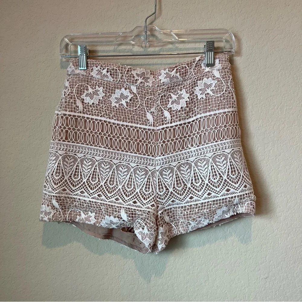 The Jetset Diaries Lace nude Shorts